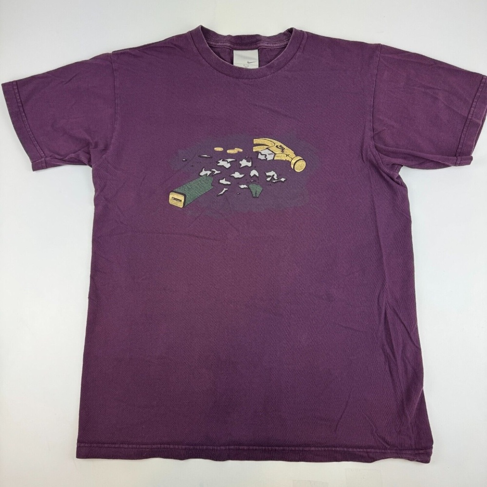 Vintage Y2K Nike SB Mens Size M Gold Print Hammer Graphic Chinese *Read Desc